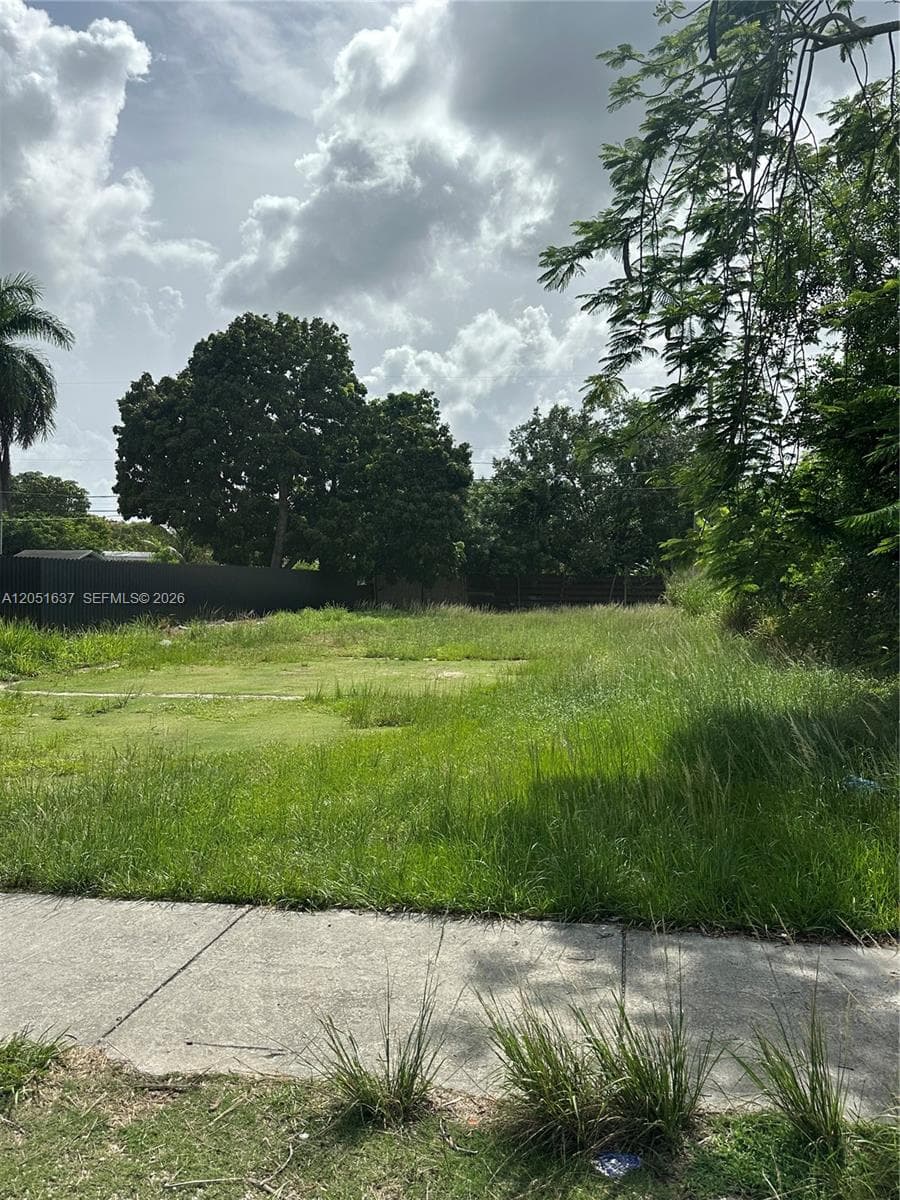 538 NW 6th Ave, Homestead FL 33030
