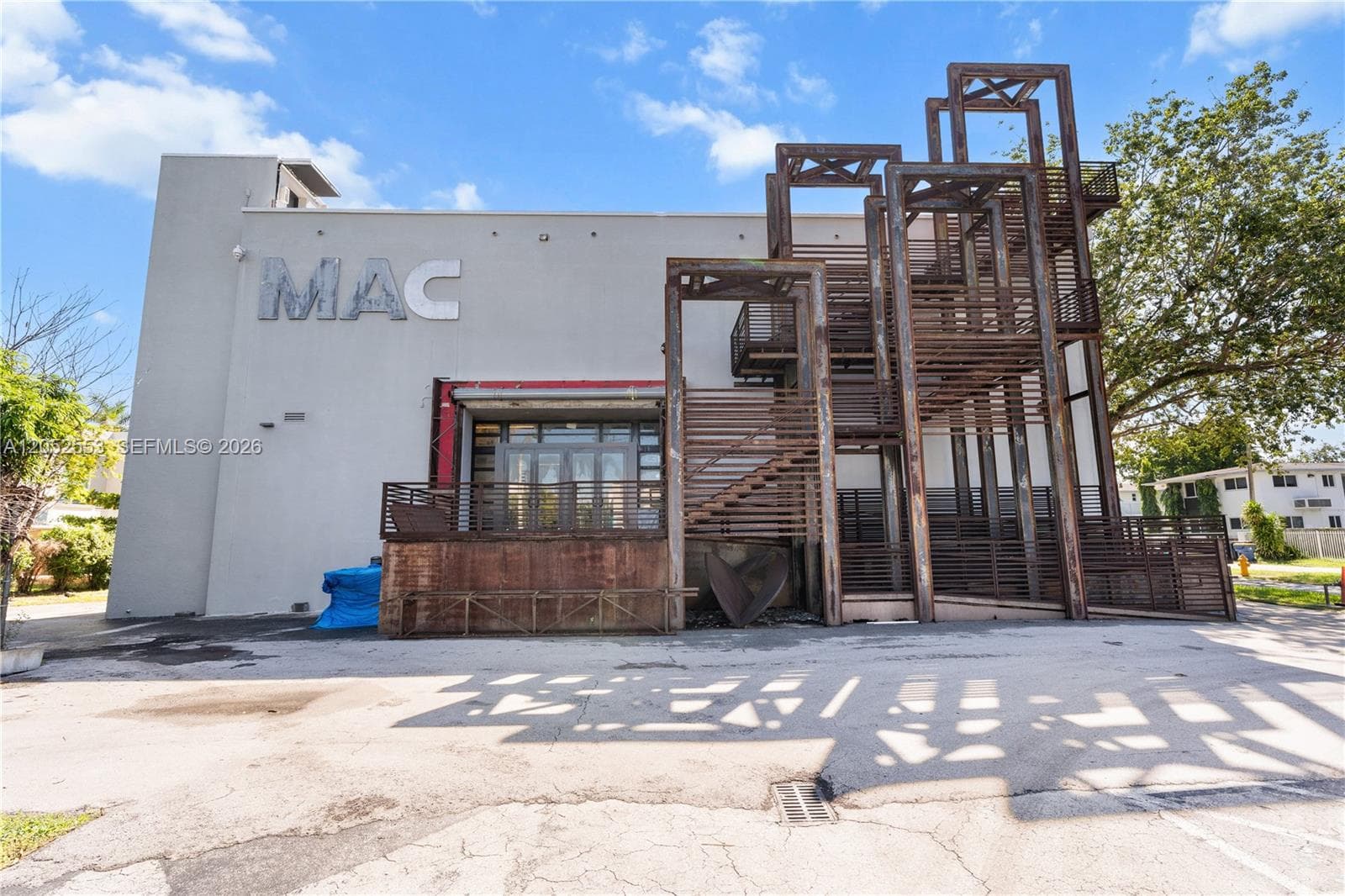 5960 SW 57th Ave, Miami FL 33143