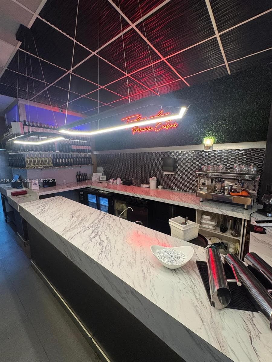 7367 NW 36th St, Miami FL 33166