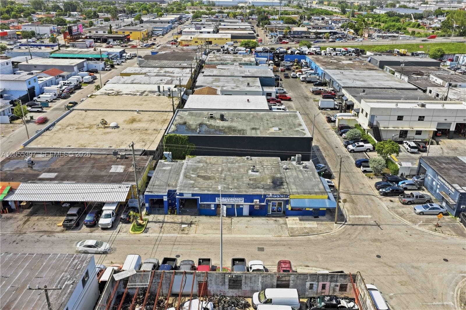 1081 E 47th St, Hialeah FL 33013
