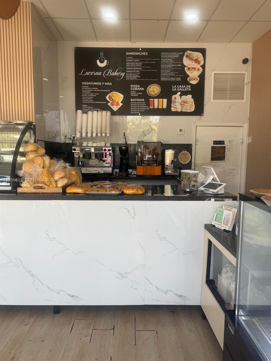 6727 W 4 Ave, Hialeah FL 33012