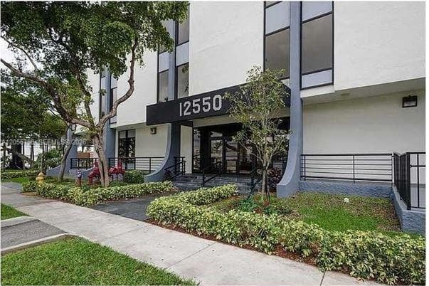 12550 Biscayne Blvd # 403, North Miami FL 33181