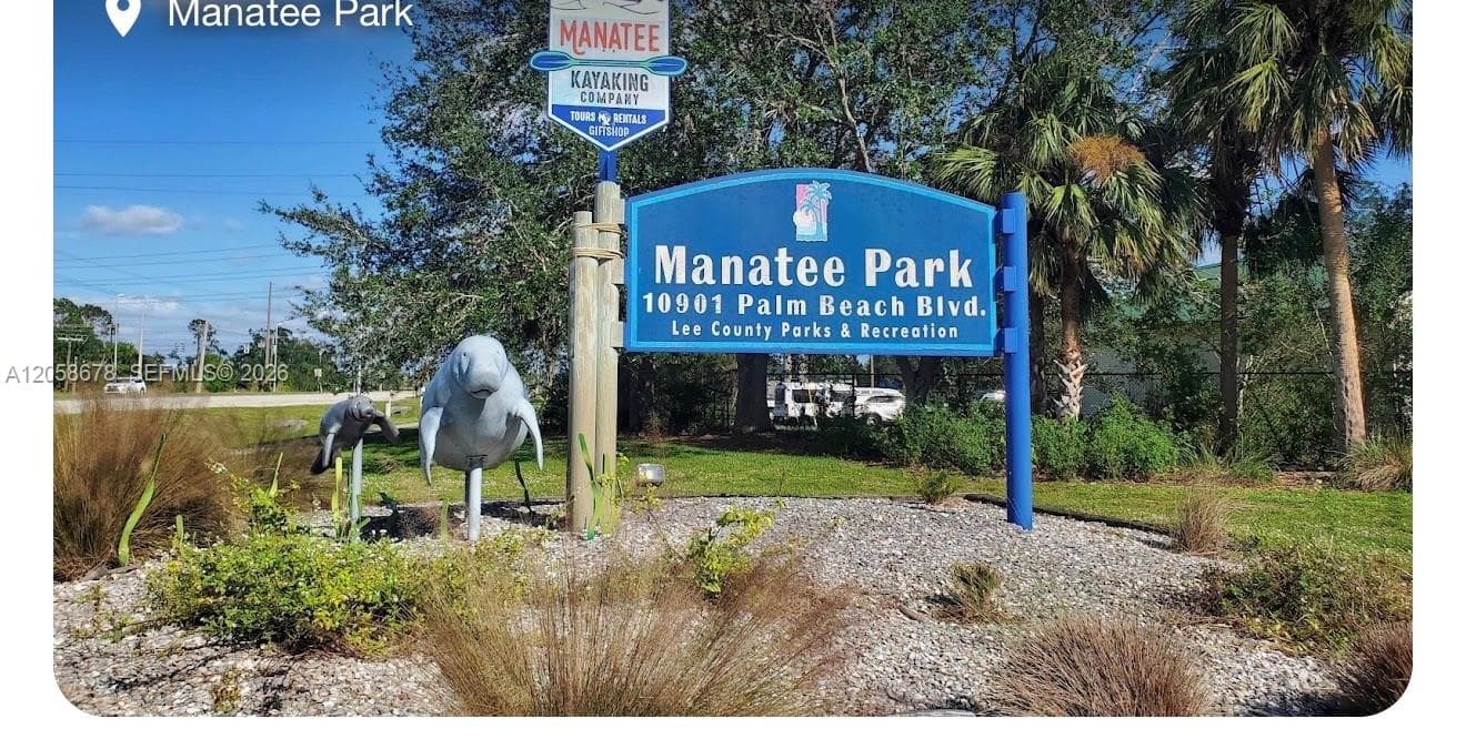 705 LABRADOR AVE N, Lehigh Acres FL 33971