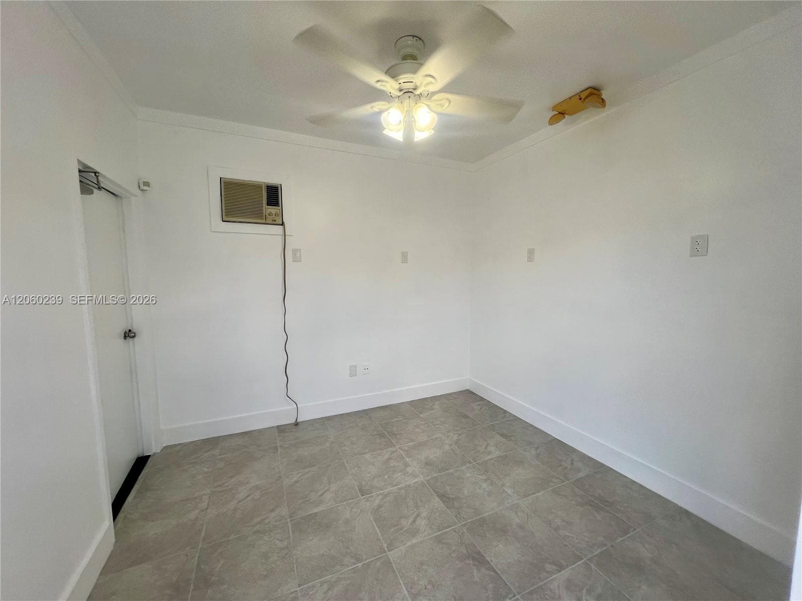 16215 SW 117th Ave # 4, Miami FL 33177
