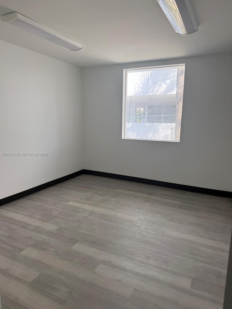 2856 E Oakland Park Blvd, Fort Lauderdale FL 33306