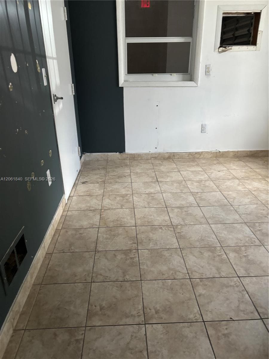10780 NW 138th St # 5, Hialeah Gardens FL 33018