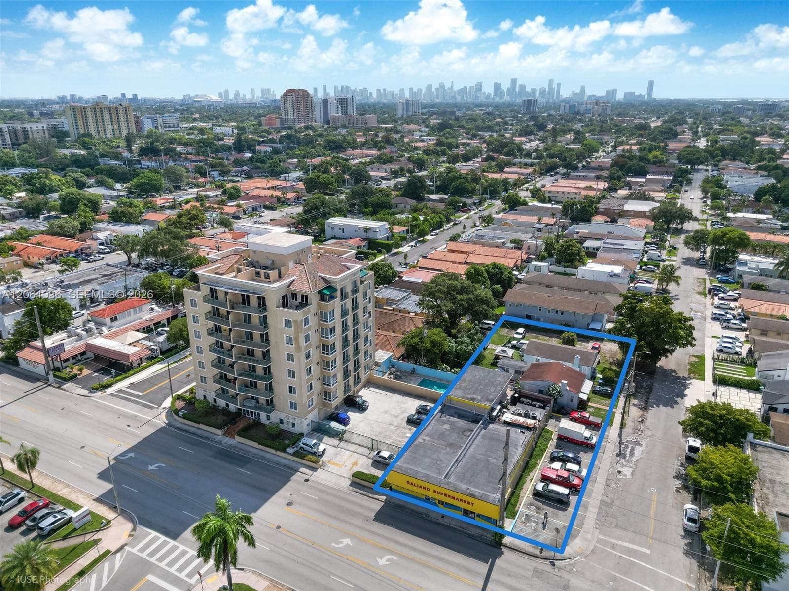 2537 SW 37th Ave, Miami FL 33133