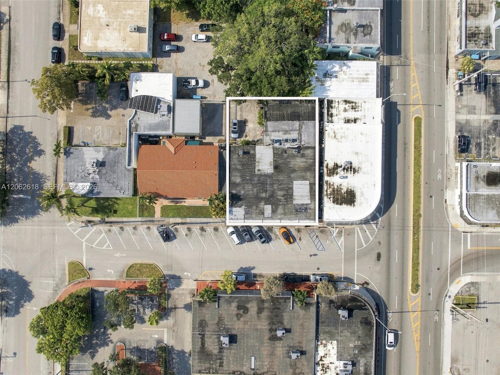 610 NE 124th St, North Miami FL 33161