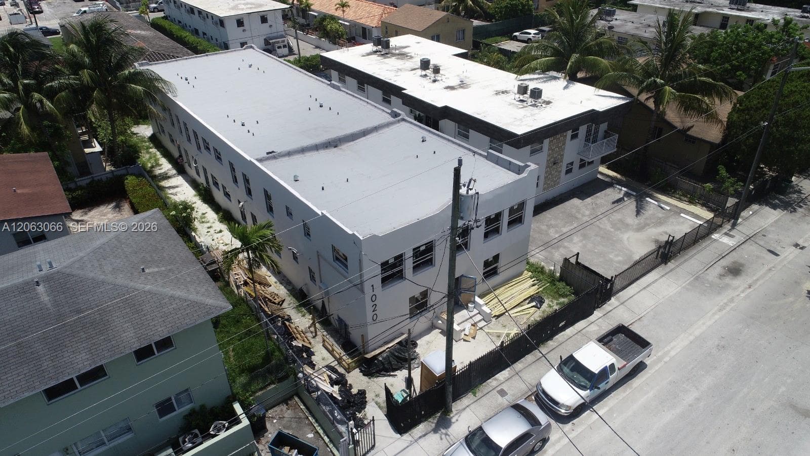 1020 SW 2nd St, Miami FL 33130