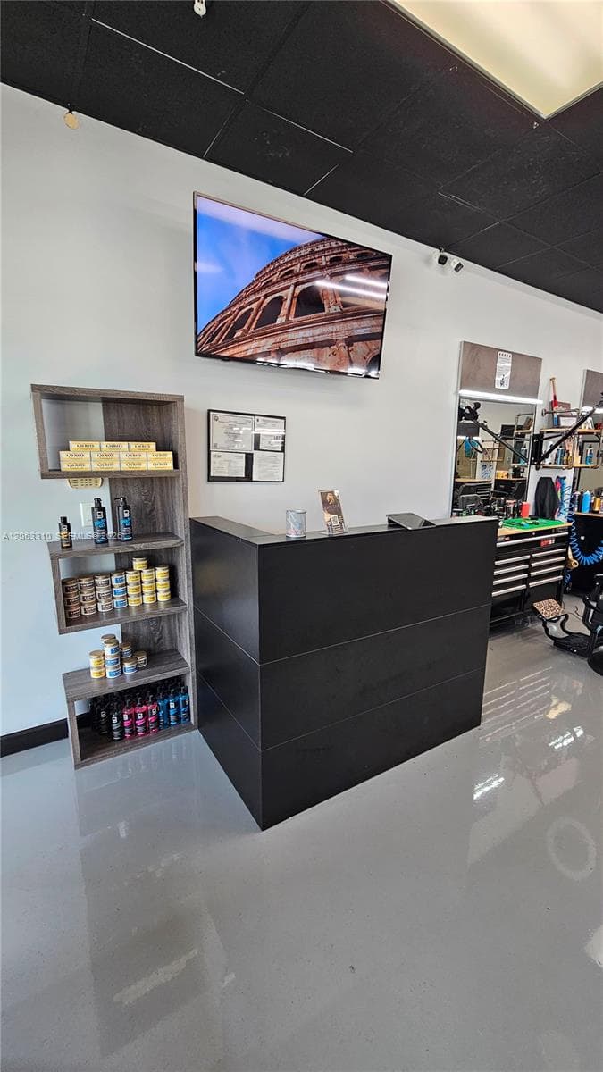 Well Established Barber Shop in West Kendall, Kendall FL 33196
