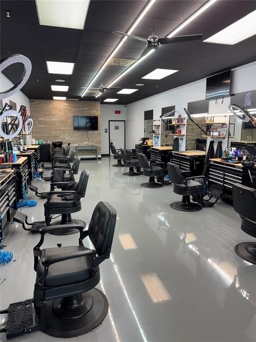 Well Established Barber Shop in West Kendall, Kendall FL 33196