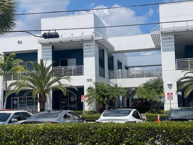 1500 NW 89CT # 216, Doral FL 33172
