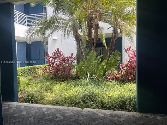 1500 NW 89CT # 216, Doral FL 33172