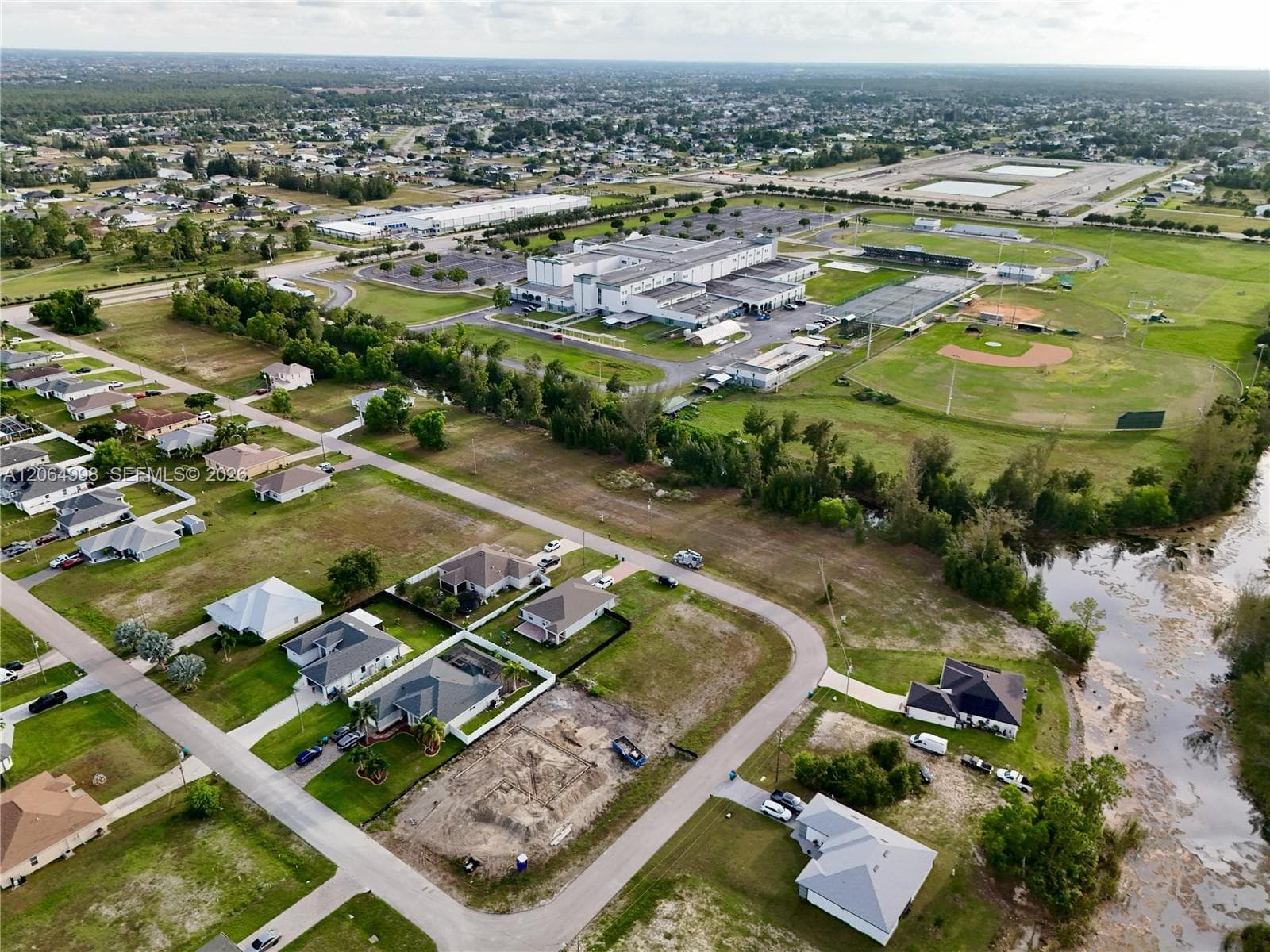 3829 NE 23RD AVE, Cape Coral FL 33909