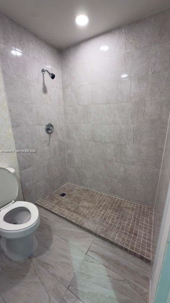 1671 W 37th St # 1, Hialeah FL 33012