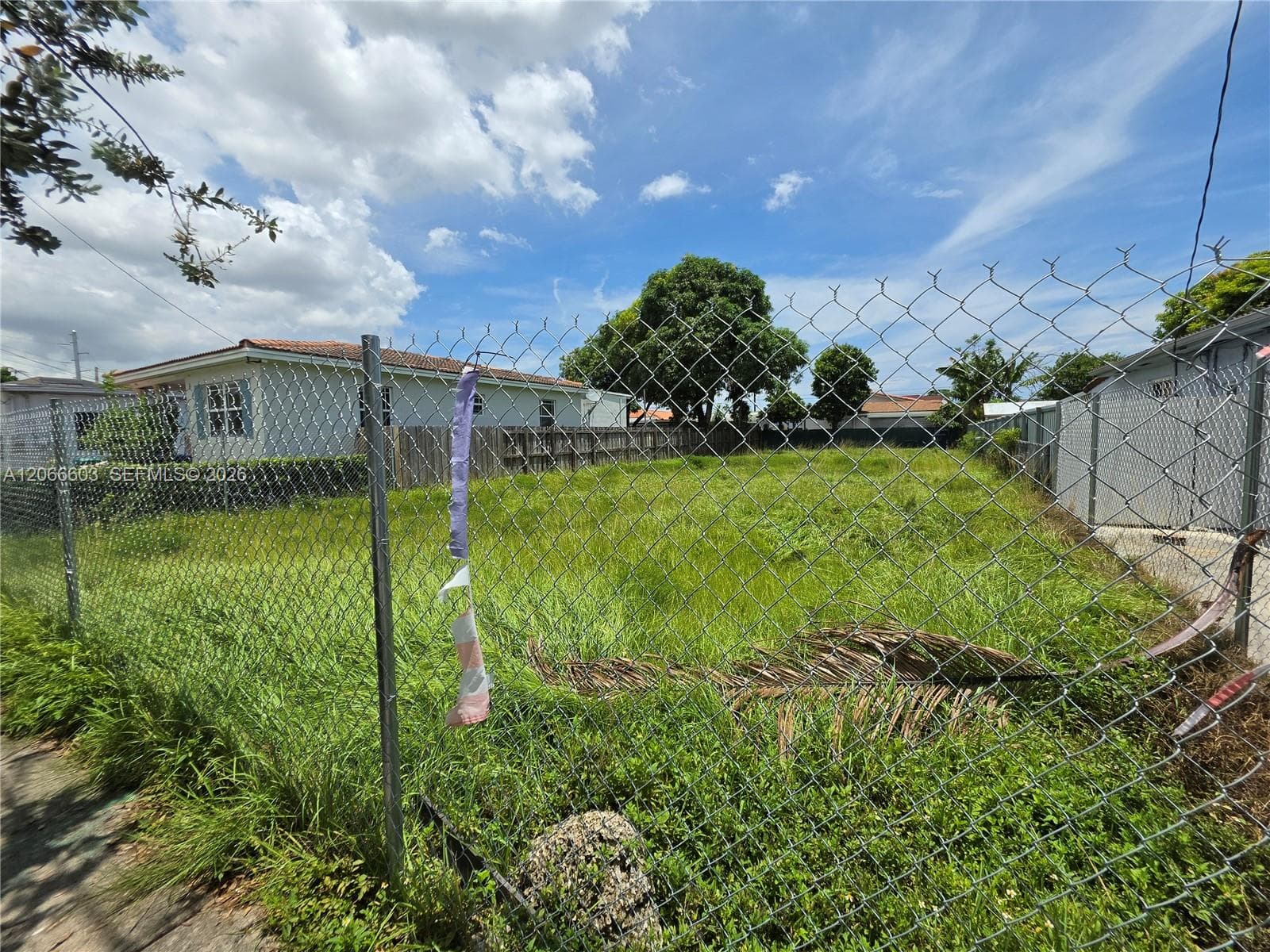 231 NW 62nd Ave, Miami FL 33126