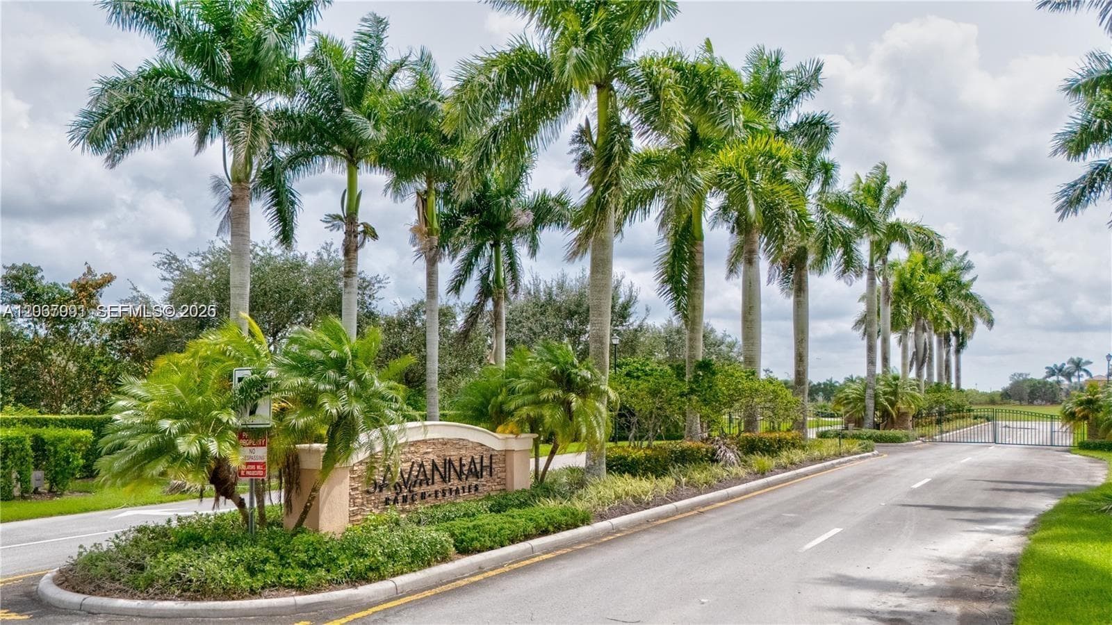 31510 SW 215 th AV, Homestead FL 33030