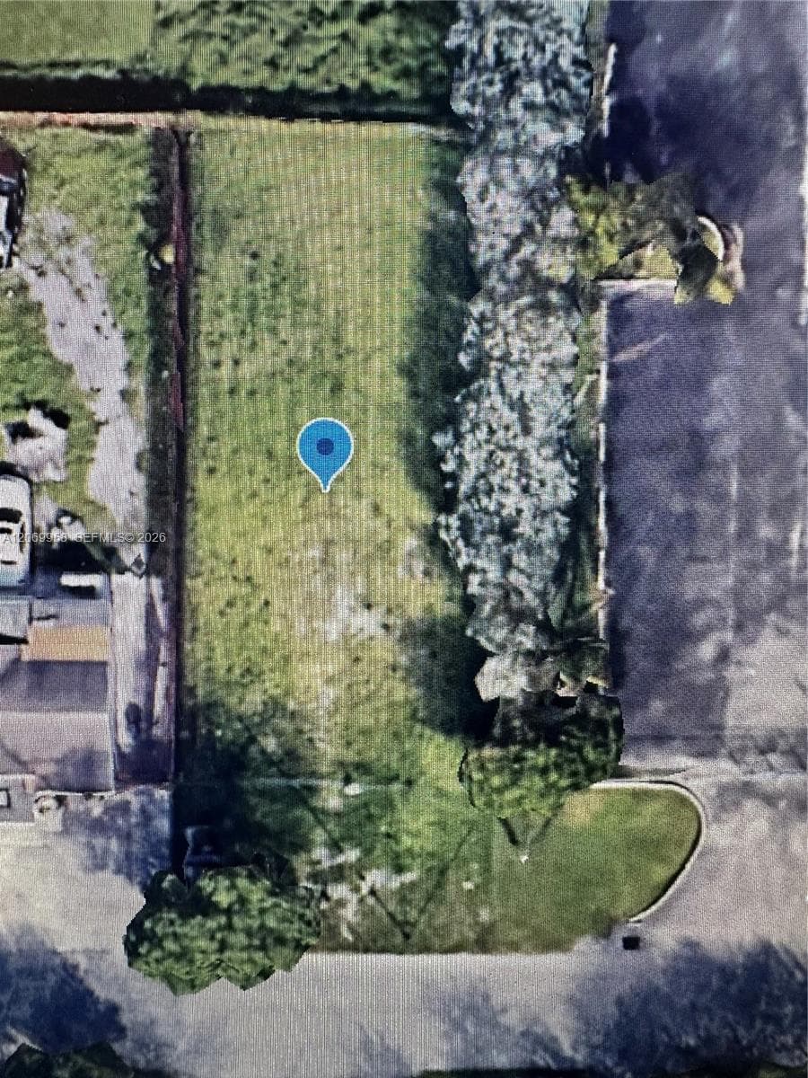 325 NW 4th St, Pompano Beach FL 33060