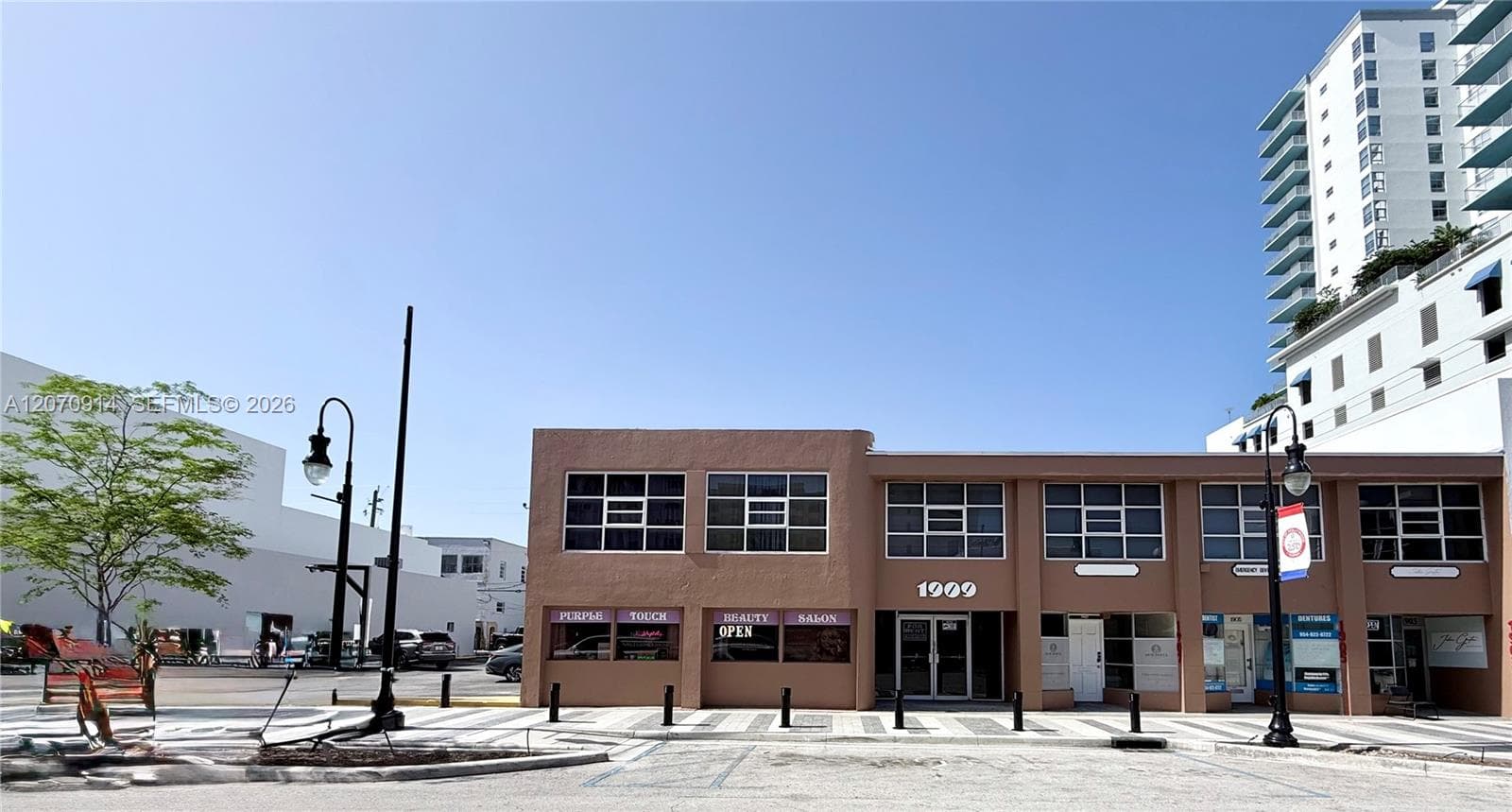1905 - 1909 Harrison St, Hollywood FL 33020