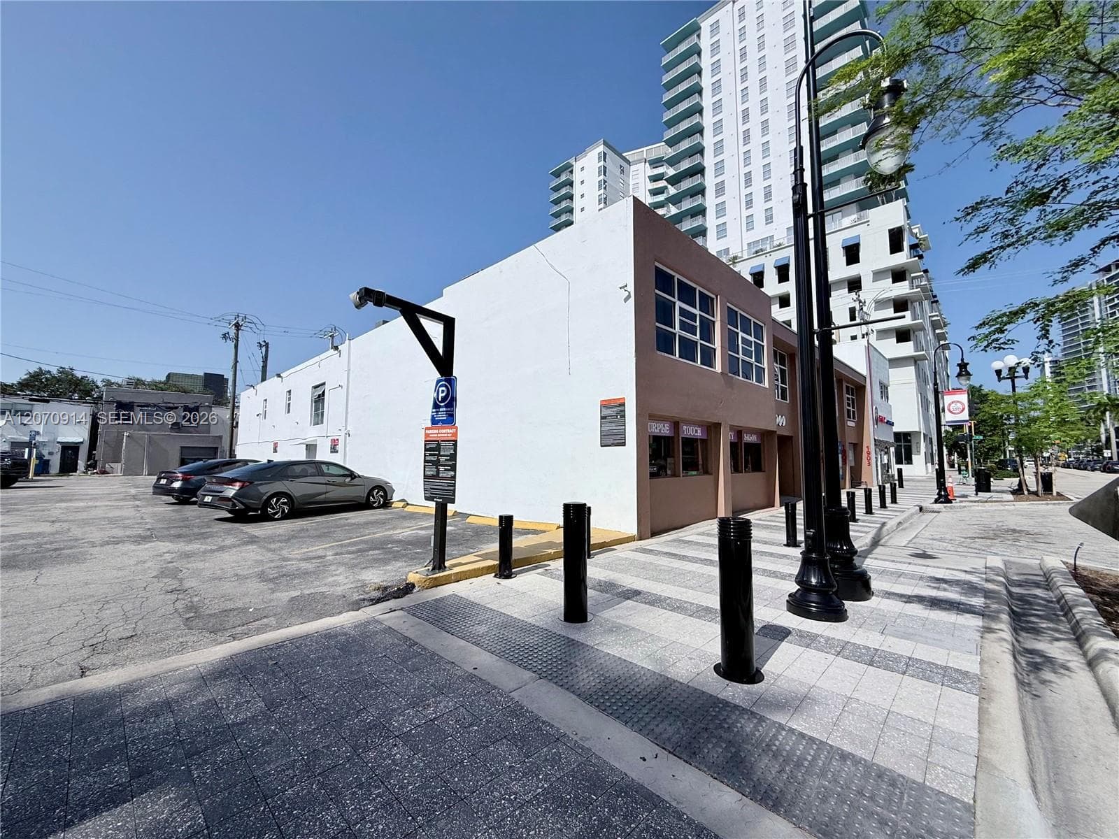 1905 - 1909 Harrison St, Hollywood FL 33020