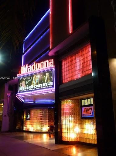 1527 Washington Ave, Miami Beach FL 33139