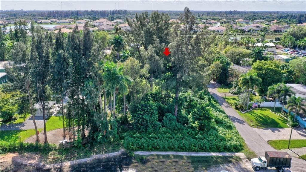 4800 SW 55 Terrace, Davie FL 33314