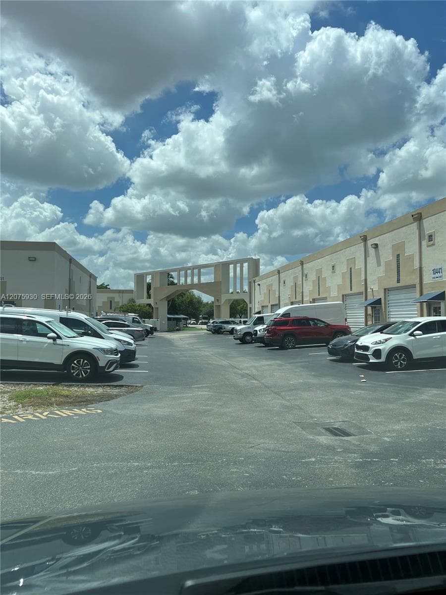10431 NW 28th St # 104, Doral FL 33172
