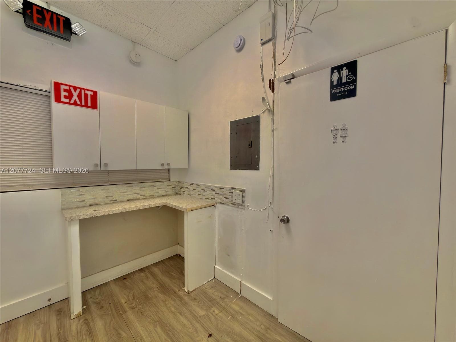 5323 SW 8th ST, Coral Gables FL 33134