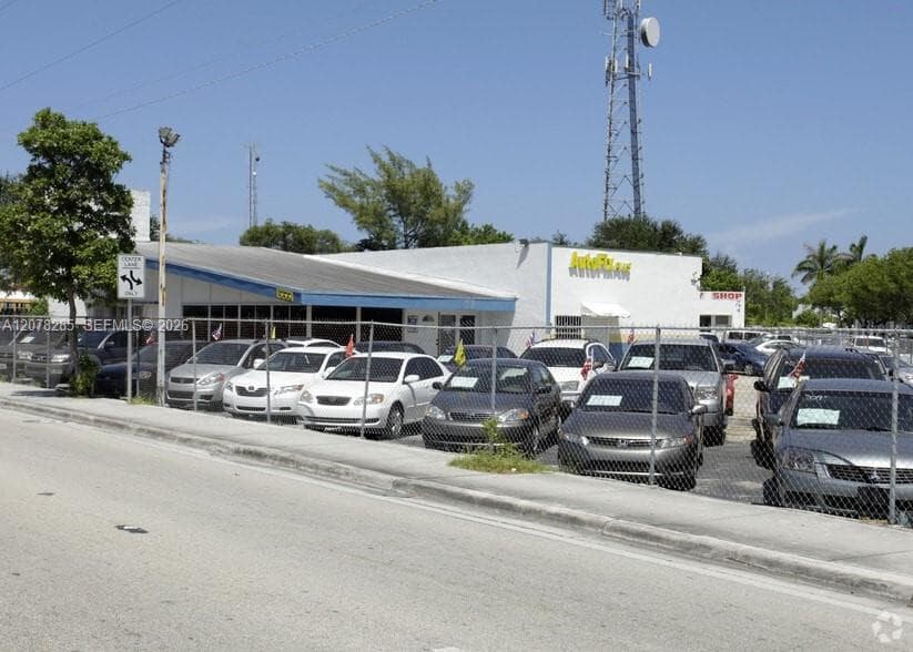 15551 W Dixie Hwy, North Miami Beach FL 33162