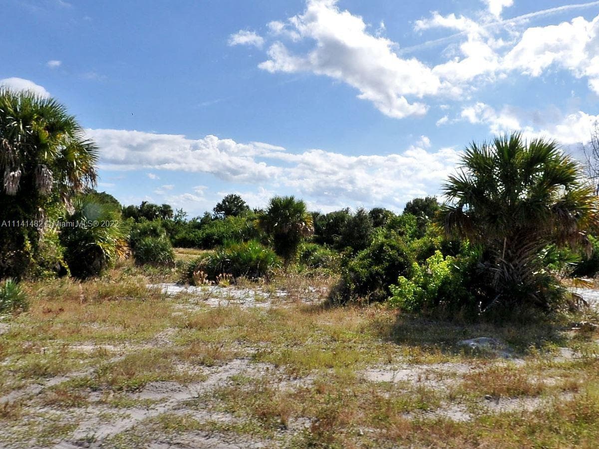 40 Savannah Rd, Fort Pierce FL 34982