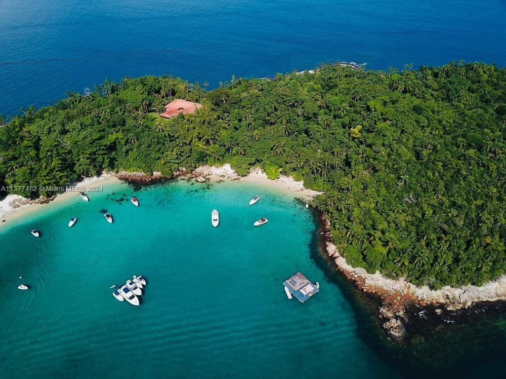 Ilha do Dentista, Other Country - Not In USA RJ Brazil