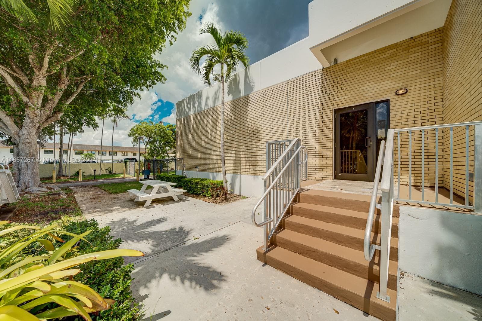 8950 SW 152nd St Suite O, Palmetto Bay FL 33157