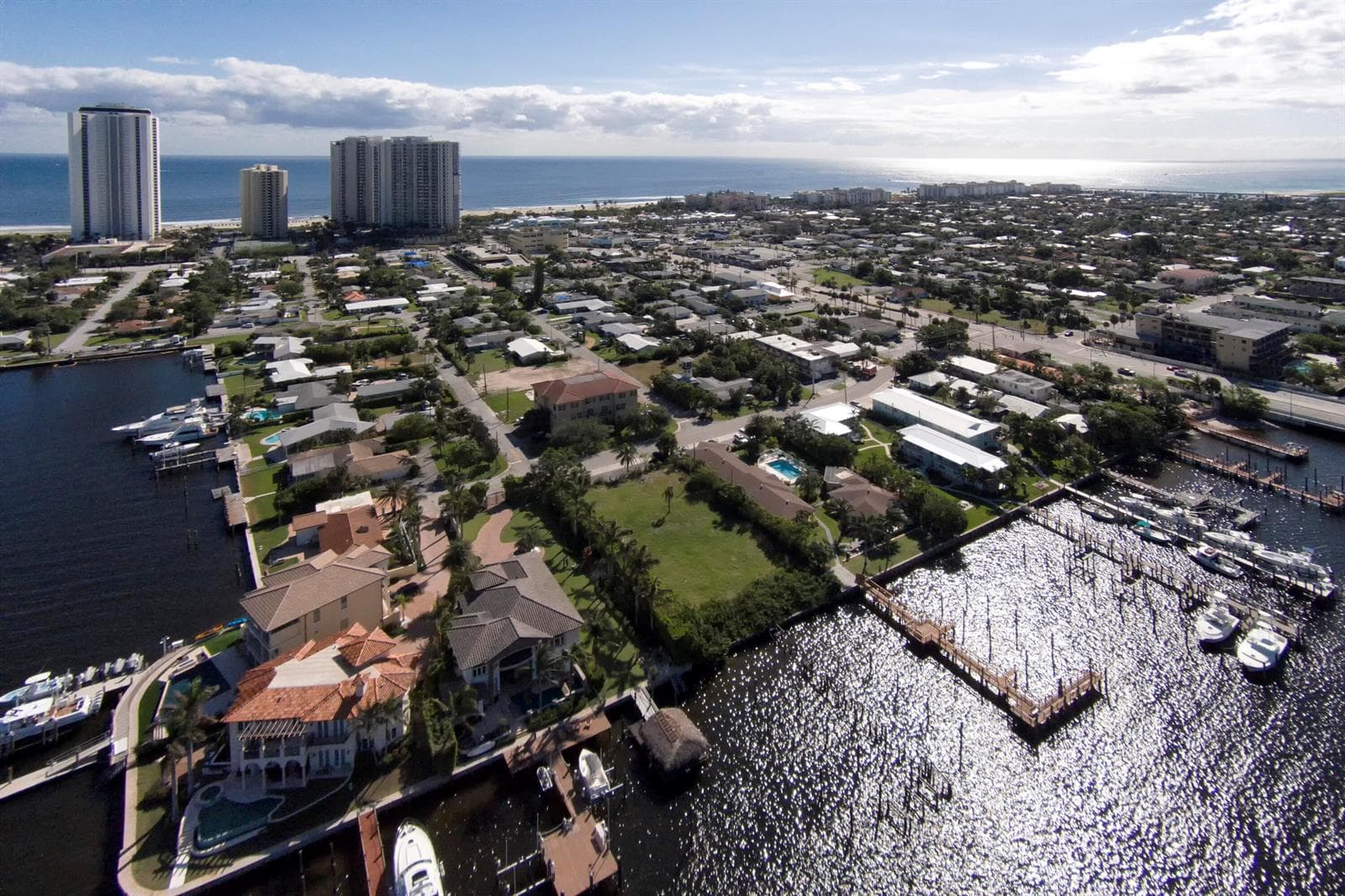 2715 Lake Dr 1 SE view