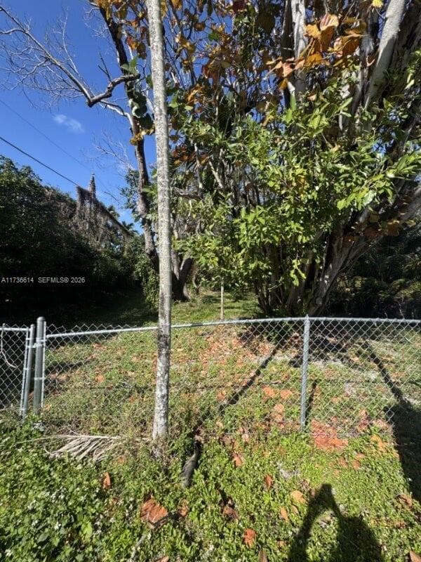 2361 SW 45th St, Dania Beach FL 33312