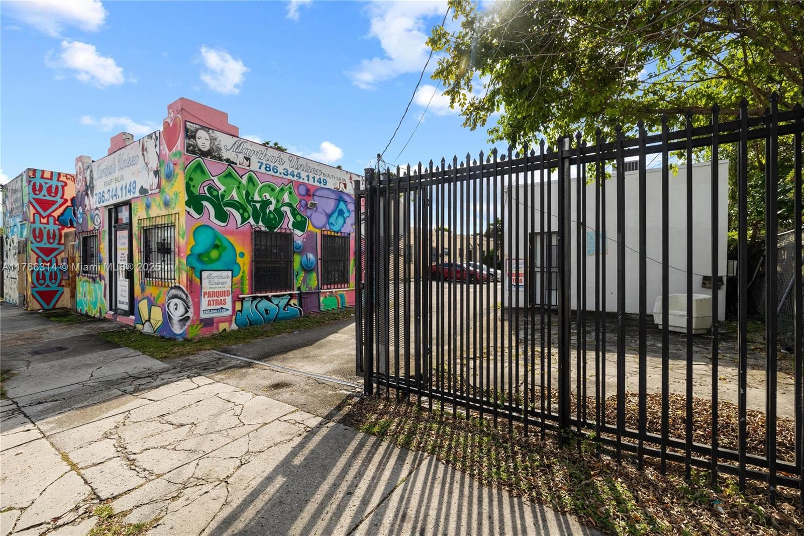 660,662,664 NW 29th St, Miami FL 33127