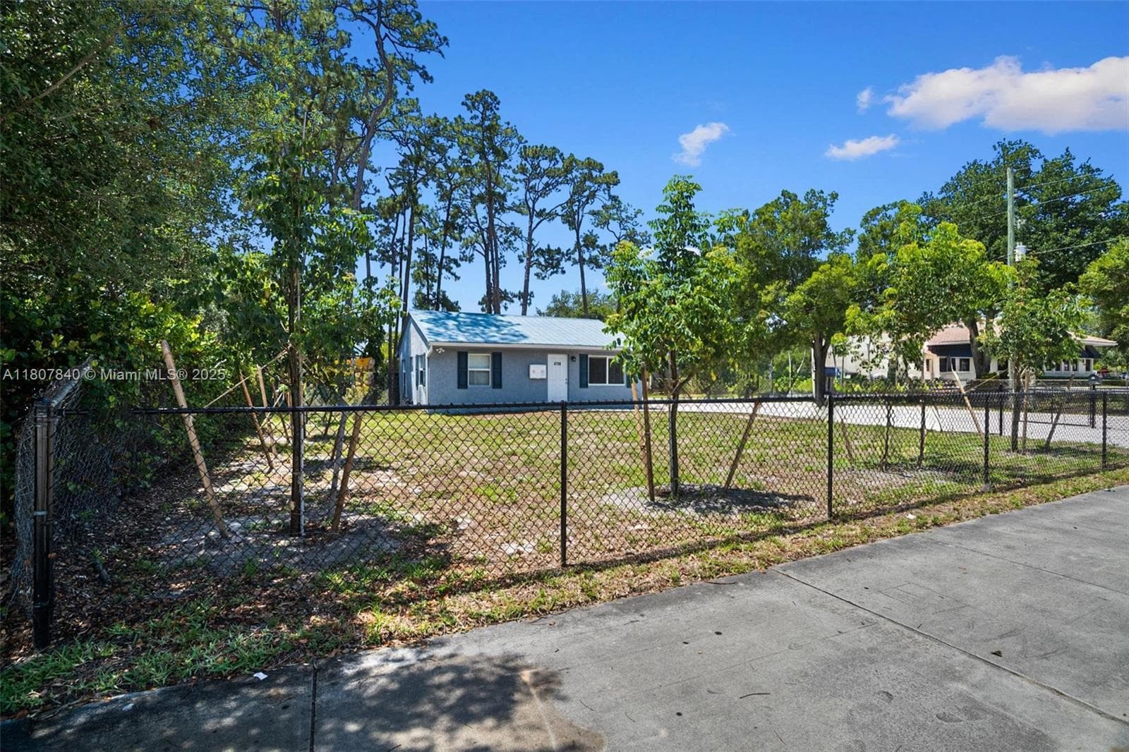 4736 Lake Worth Rd, Green Acres FL 33463