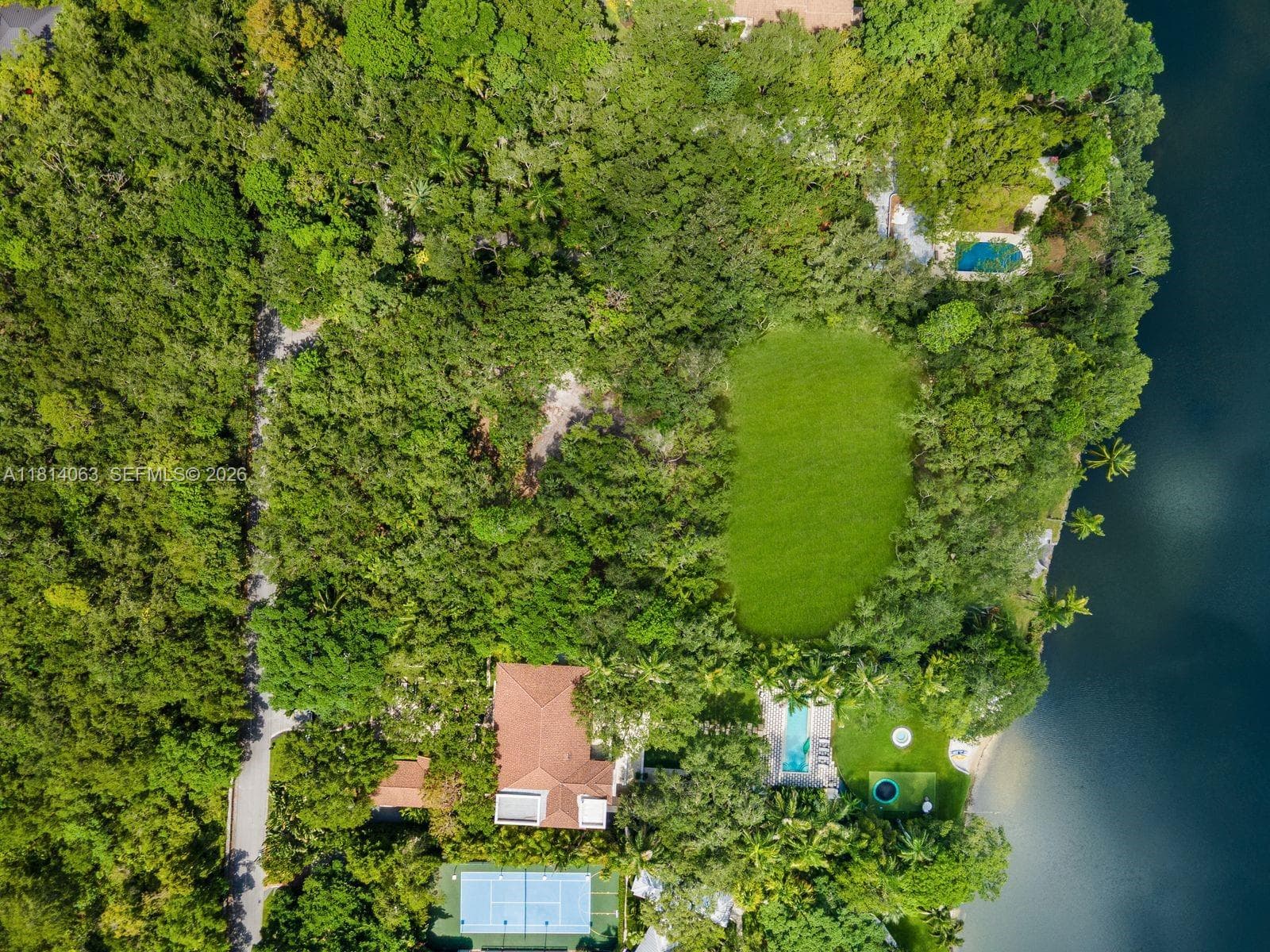 5355 Hammock Dr, Coral Gables FL 33156
