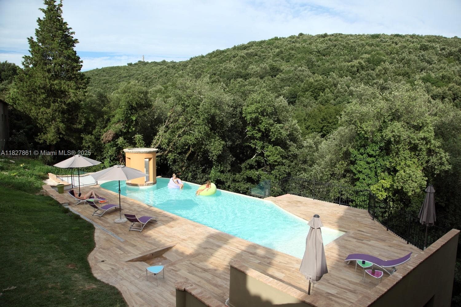 HOTEL FOR SALE UMBRIA ITALY, 0
