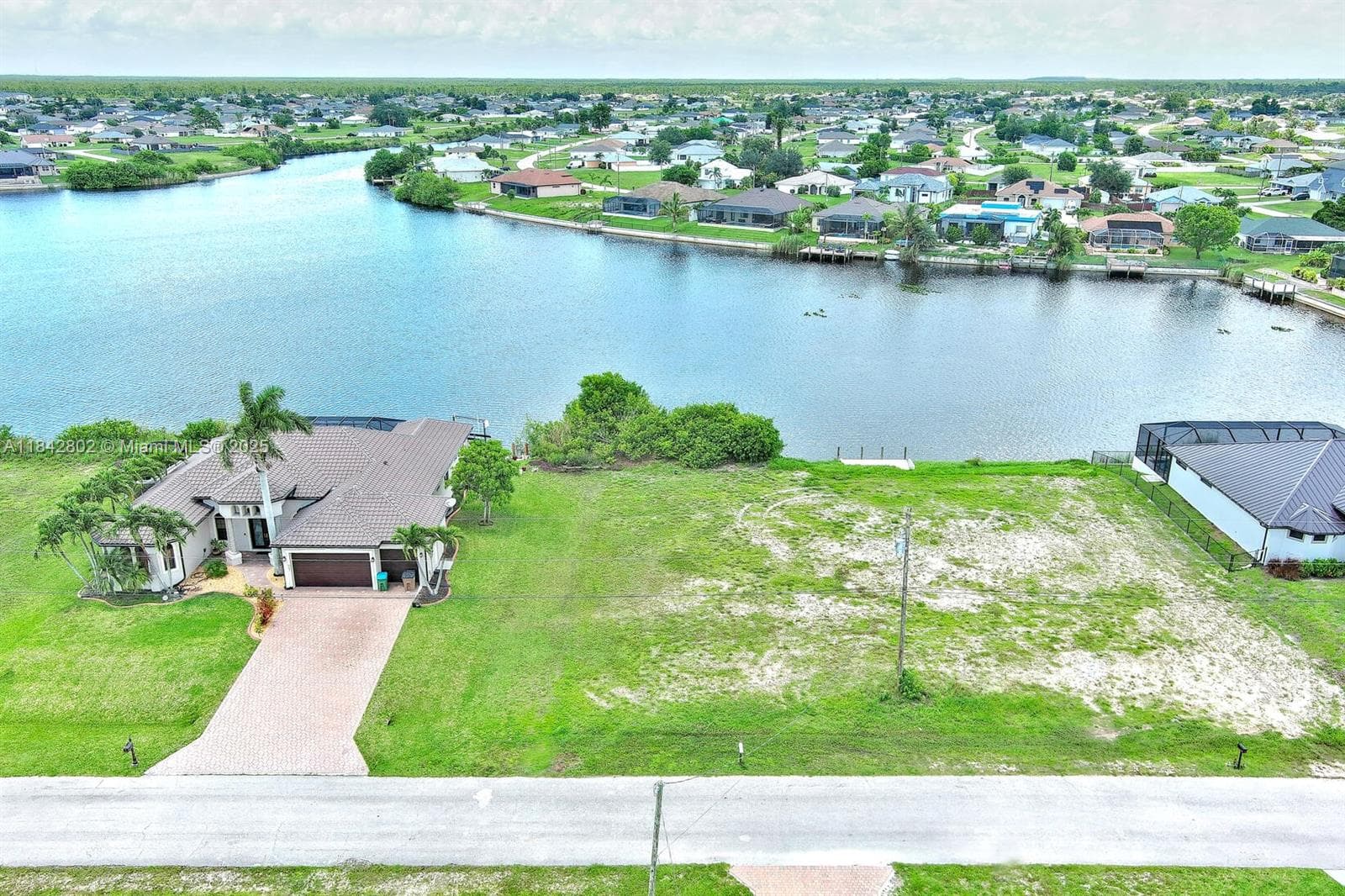 401 NW 24th Ter, Cape Coral FL 33993
