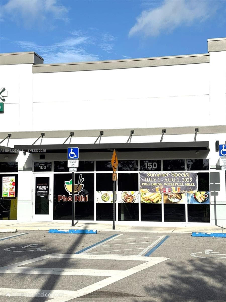 Pembroke Pines, FL, 33027