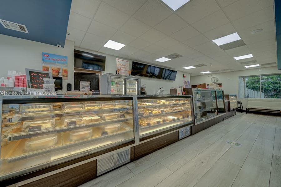 Bakery / Restaurant For Sale On Dixie HWY, Miami FL 33157