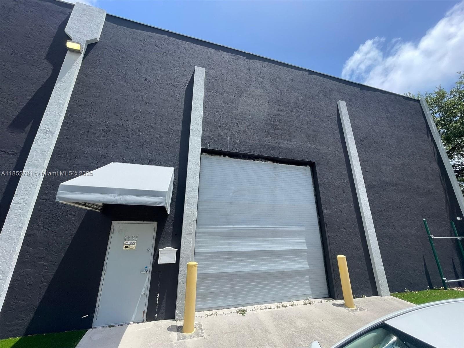 1951 Grant St, Hollywood FL 33020