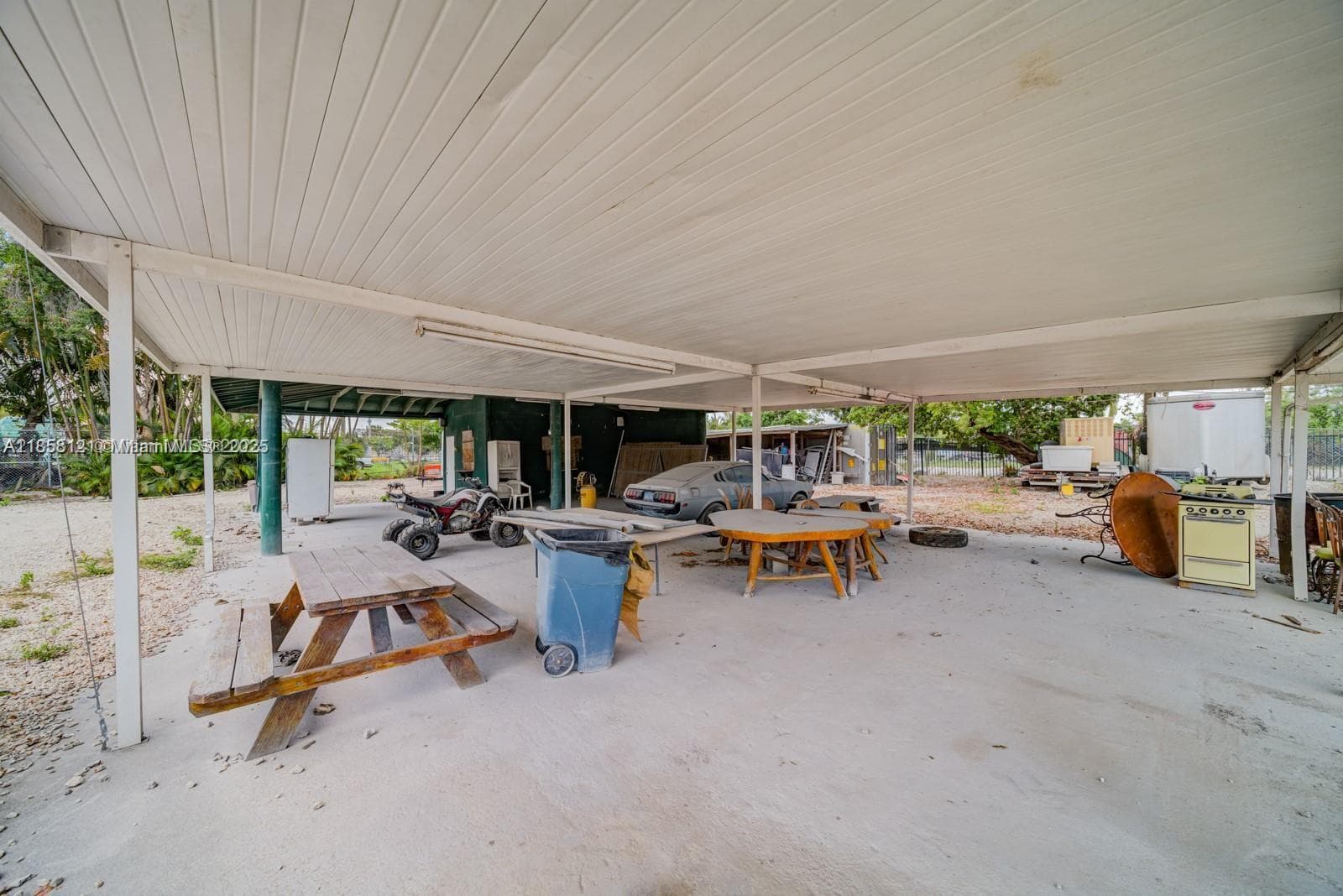 12160 NW 157 st, Miami FL 33018