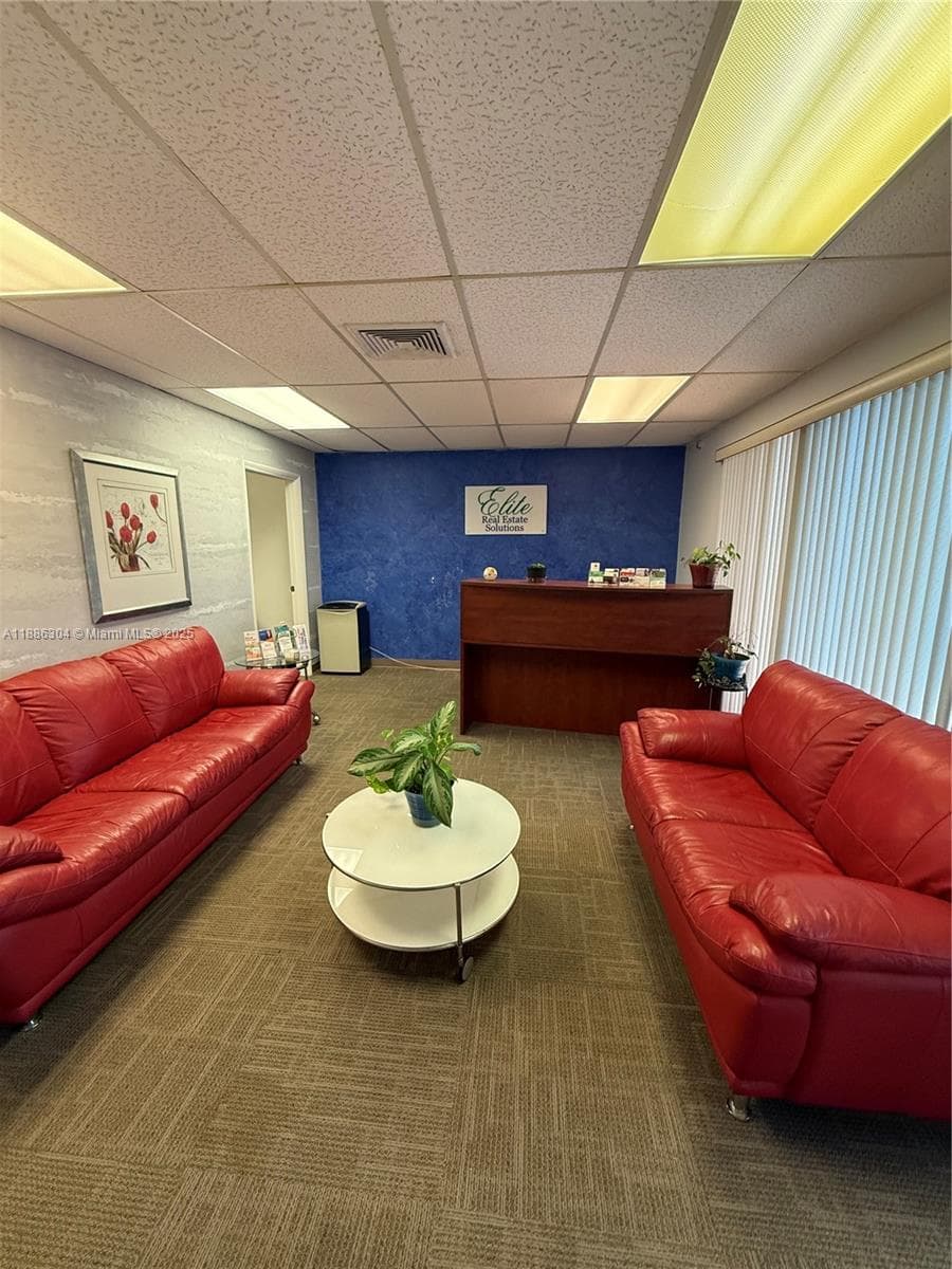 8741 NW 57th St, Tamarac FL 33351