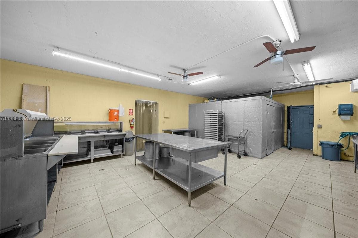 2313 NW 27th Ave, Miami FL 33142