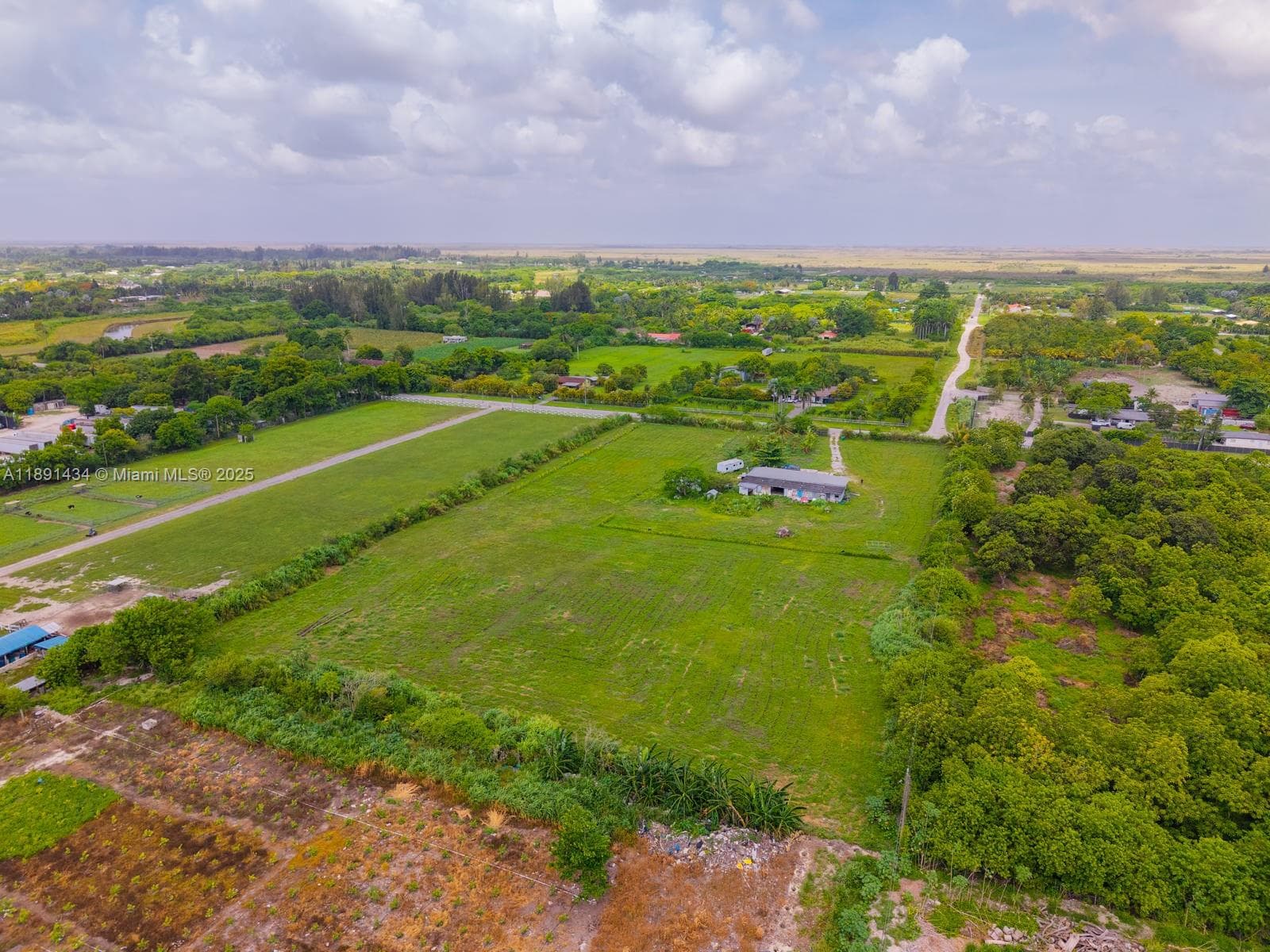 10 Acres of Land for Sale – Exceptional Investment Opportunity, Miami FL 33196