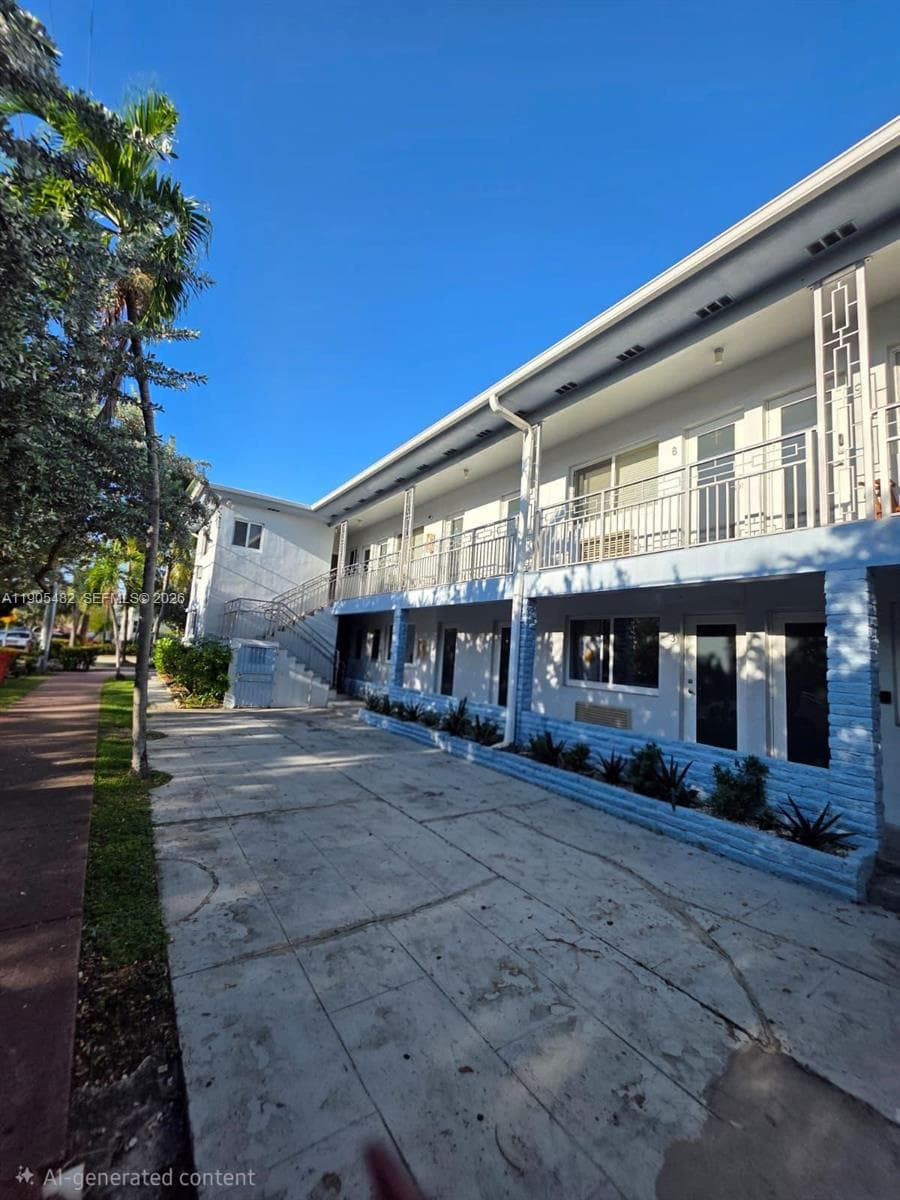 7155 Rue Notre Dame, Miami Beach FL 33141