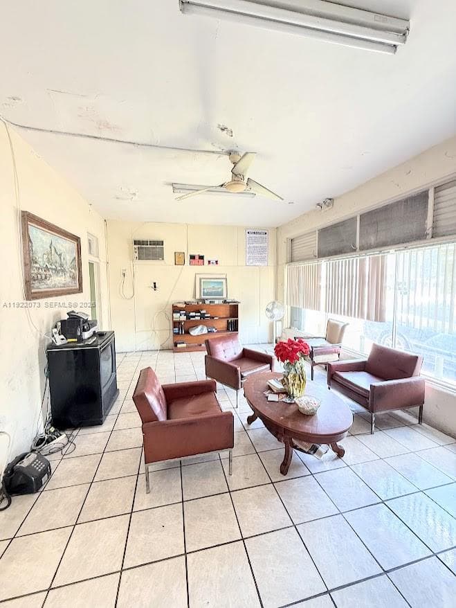 11851 W Dixie Hwy, Miami FL 33161