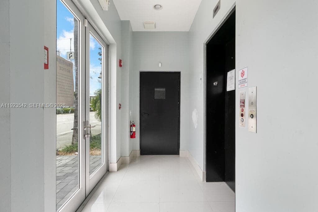 2500 Wilton Dr, Wilton Manors FL 33305