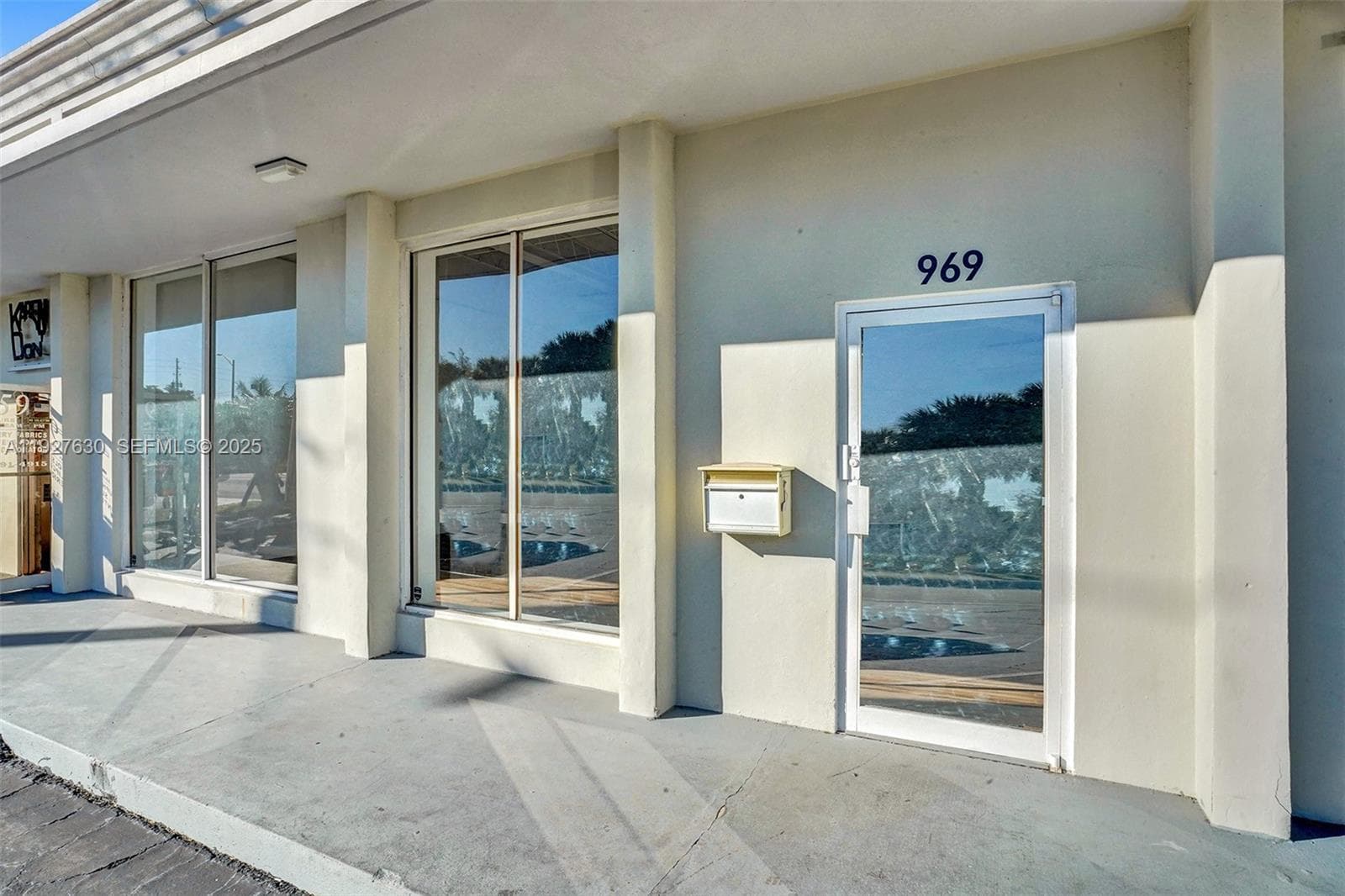 4500 N Dixie Hwy, Oakland Park FL 33334